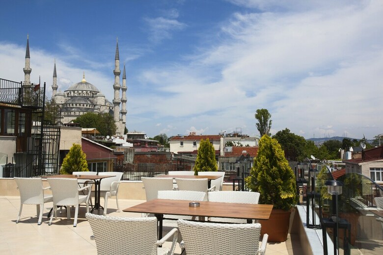 Hotel Aren Suites
