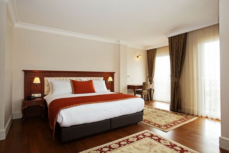 Hotel Aren Suites