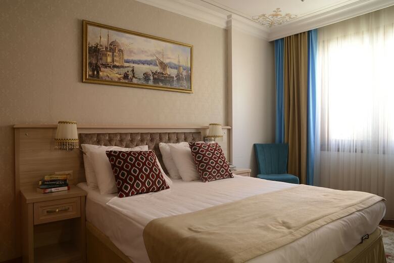 Sultans Royal Hotel