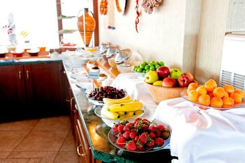 Azade Hotel