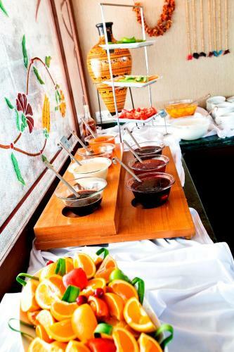 Azade Hotel