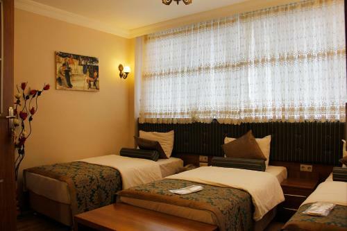 Grand Gross Hotel