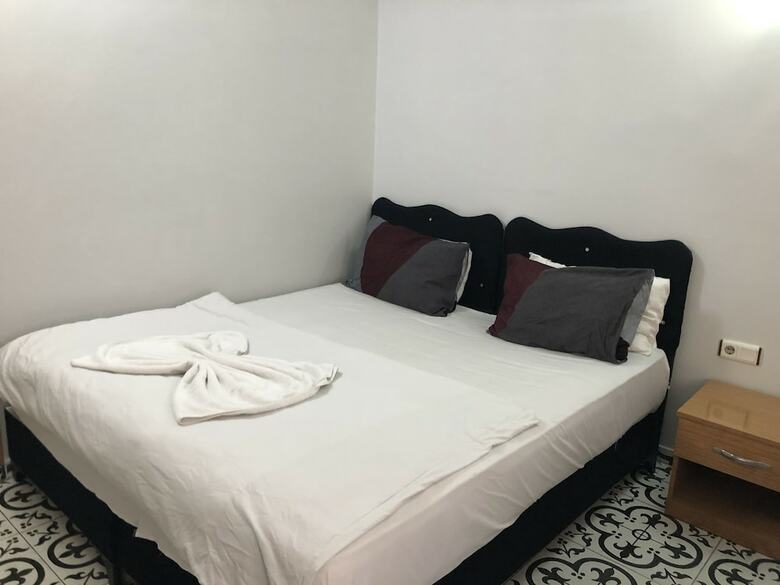 Reydel Hotel