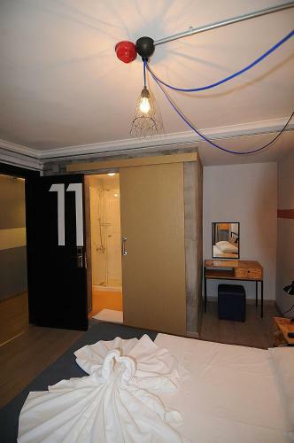 Hotel Taksim Safe House