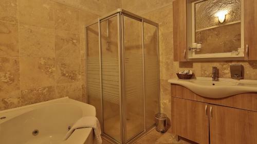 Hotel Vezir Cave Suites