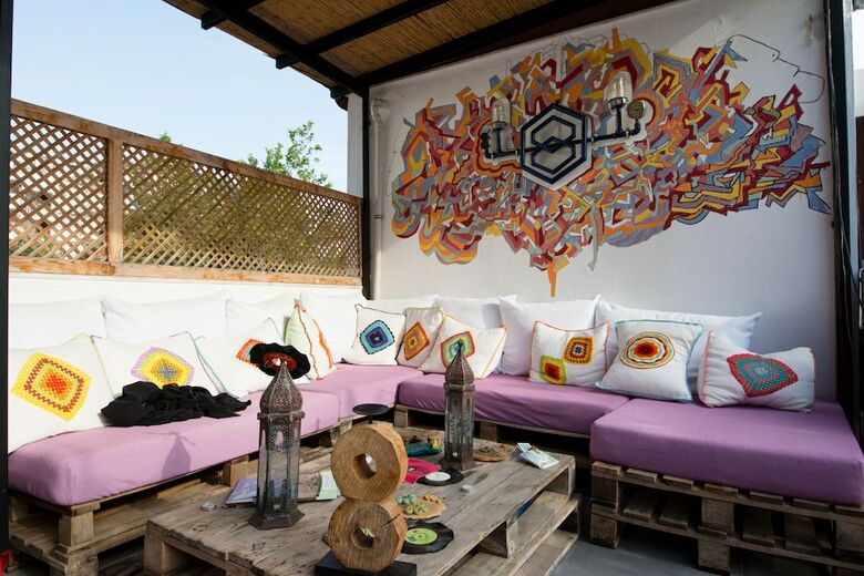Bed & Breakfast 8 Pansiyon