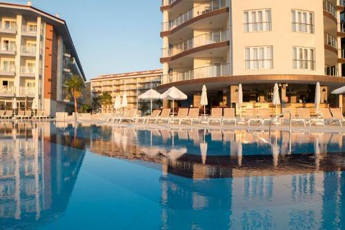 Ramada Hotel & Suites Kusadasi