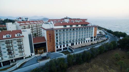Ramada Hotel & Suites Kusadasi