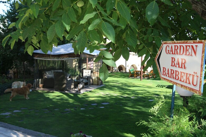 Melis Cave Hotel