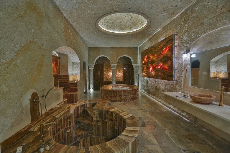 Hotel Oread Cave Suites