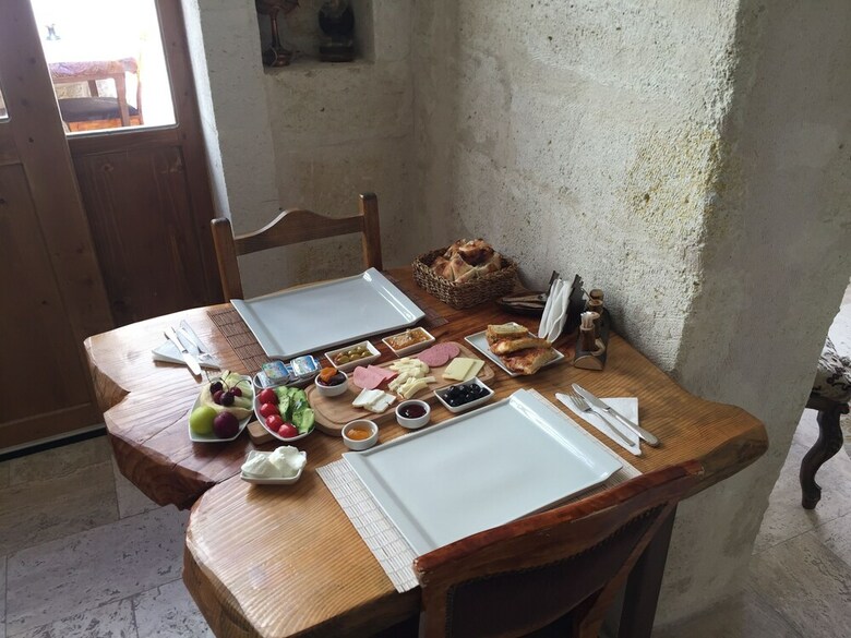 Hotel Oread Cave Suites