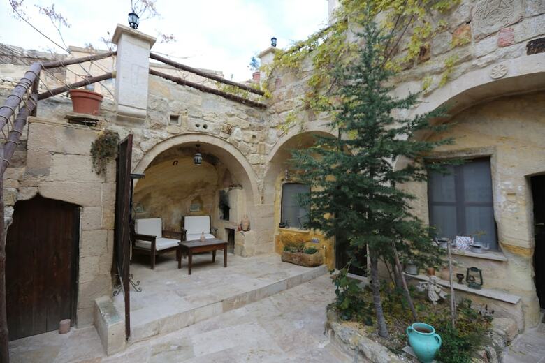 Hotel Antik Cave House