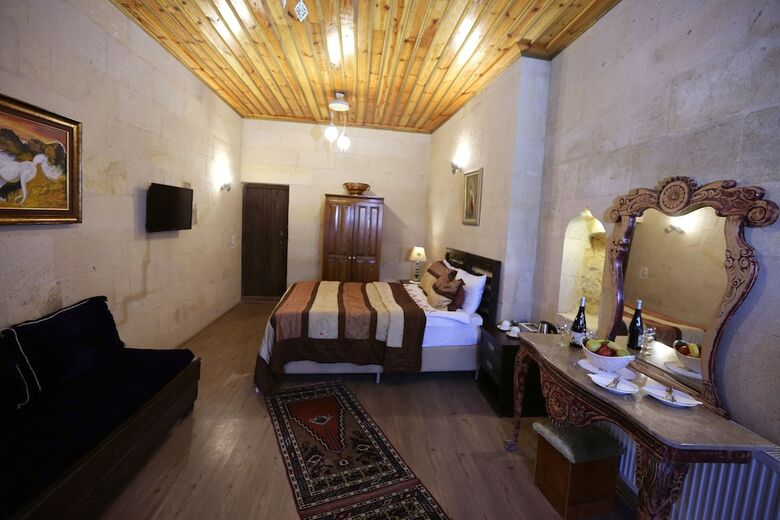 Hotel Antik Cave House