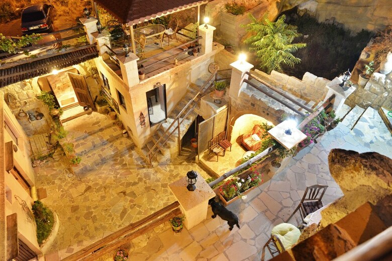 Hotel Antik Cave House