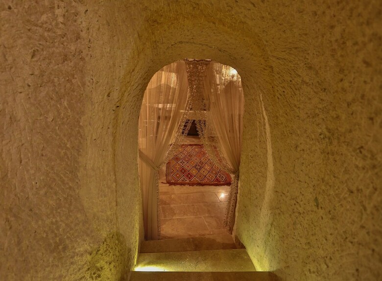 Hotel Acropolis Cave Suite