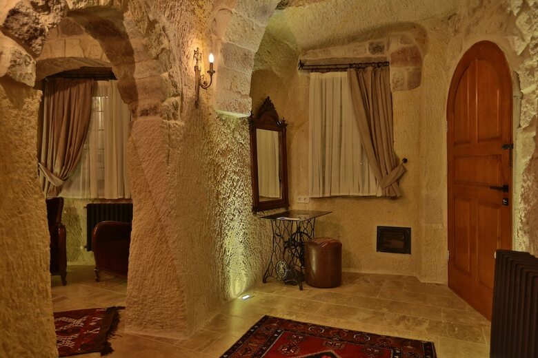 Hotel Acropolis Cave Suite