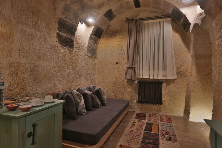 Hotel Acropolis Cave Suite