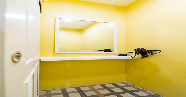 Matchbox Bangkok Hostel