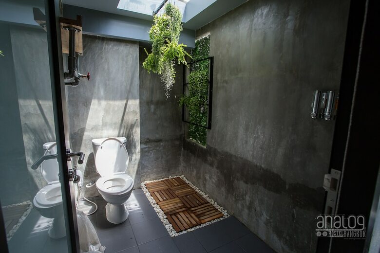 Analog Hostel