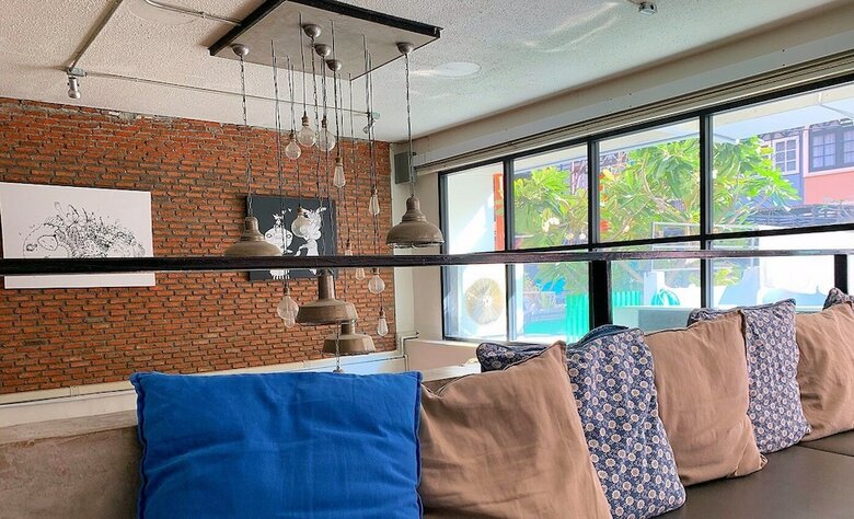 Analog Hostel