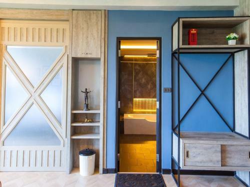 Loft Mania Boutique Hotel