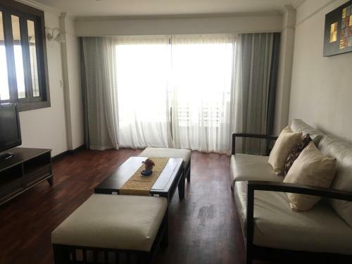 Grand Jomtien Palace Hotel