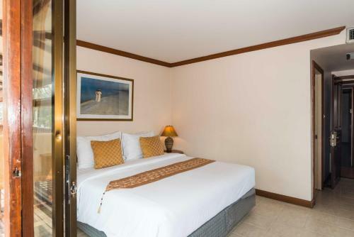 Hotel Jomtien Boathouse