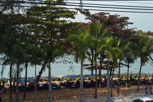 Hotel Jomtien Boathouse