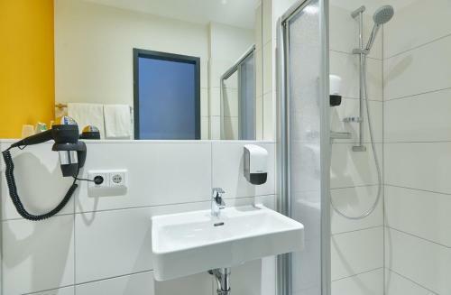 Mcdreams Hotel Wuppertal City