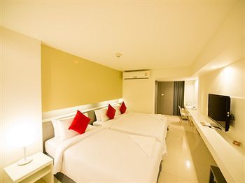 Myhotel Cmyk @ratchada