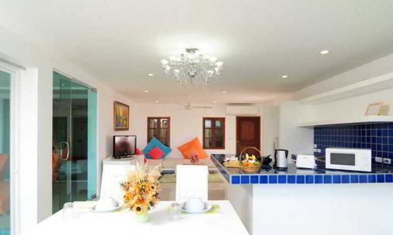 Hotel Grand Bleu Ocean View Pool Suite