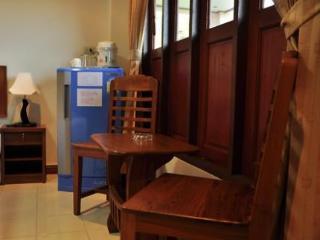 Hotel Baan Chayna Lounge Resort