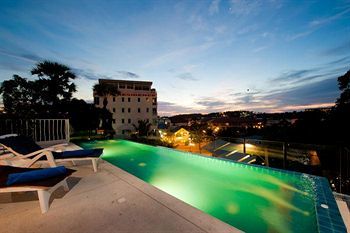 Rama Kata Beach Hotel