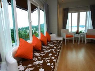 Hotel The Chalet Phuket Resort