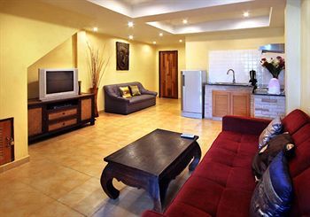 Baan Suay Karon Hotel