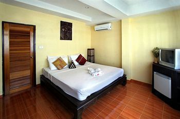 Baan Suay Karon Hotel