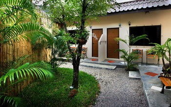 Baan Suay Karon Hotel