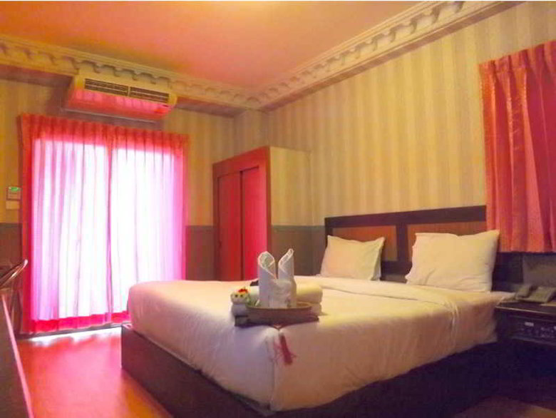 Tara Lake Airport Hotel