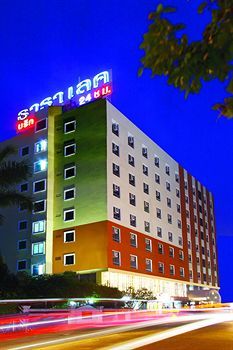 Tara Lake Airport Hotel