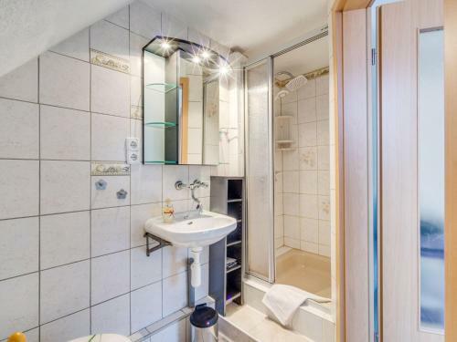 Cozy Apartment With Garden In Lichtenhain