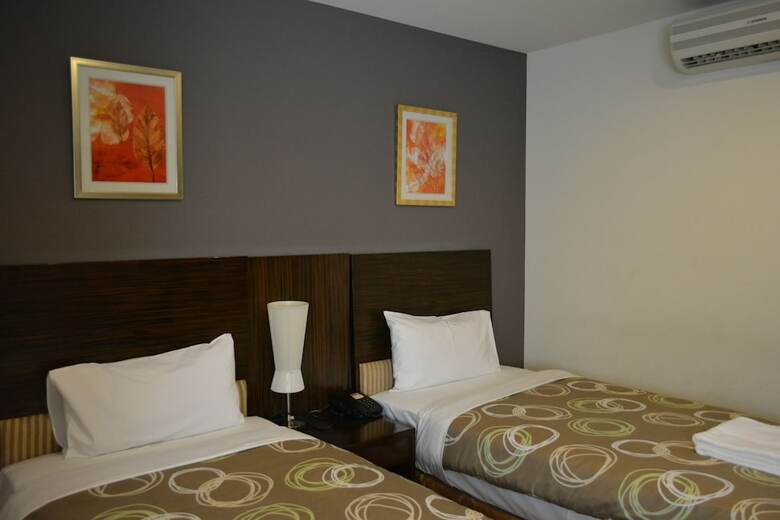 Aparthotel Yti Garden Hotel