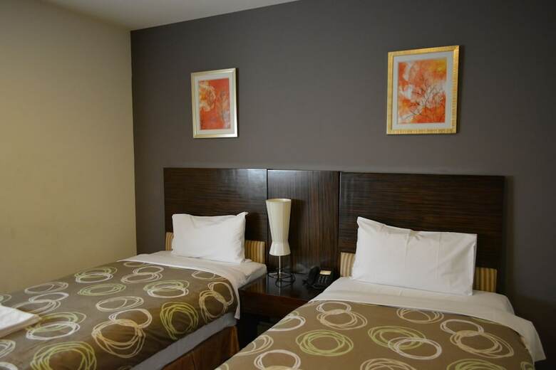 Aparthotel Yti Garden Hotel
