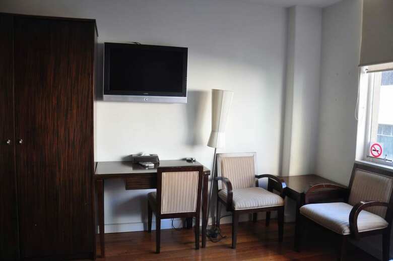 Aparthotel Yti Garden Hotel