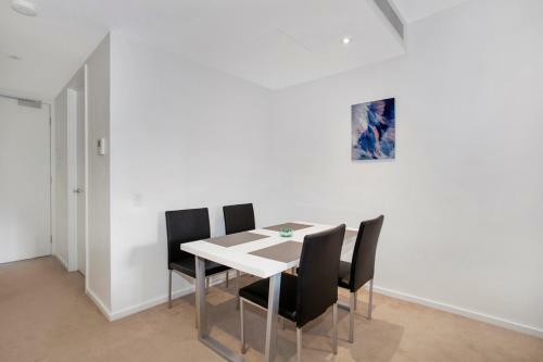 Astra Apartments Southbank
