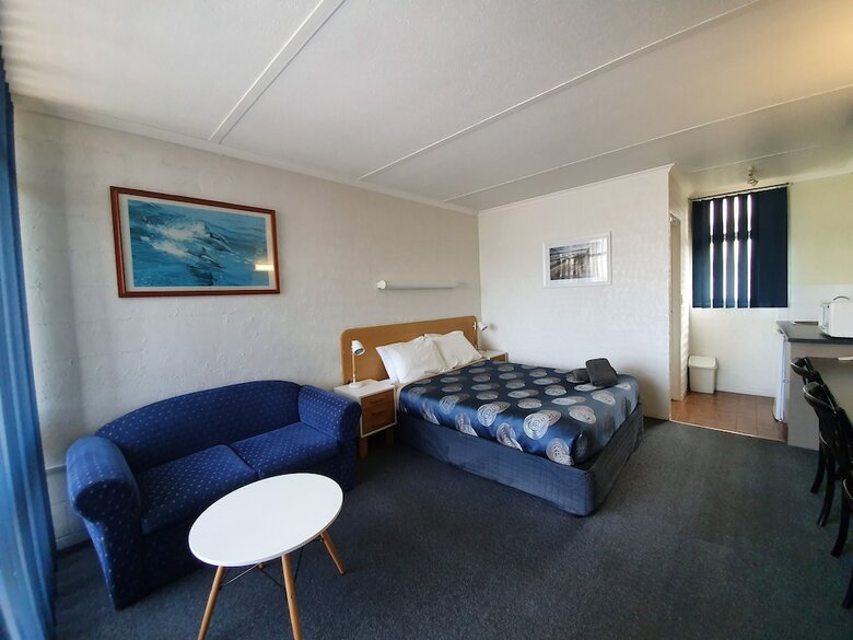 South Seas Motel