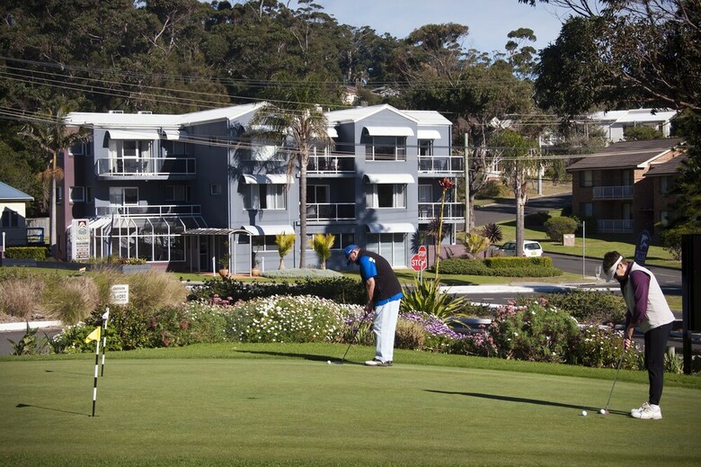 Aparthotel Mollymook Cove Apartments