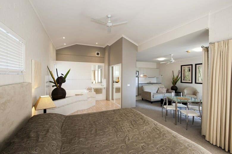 Aparthotel Mollymook Cove Apartments