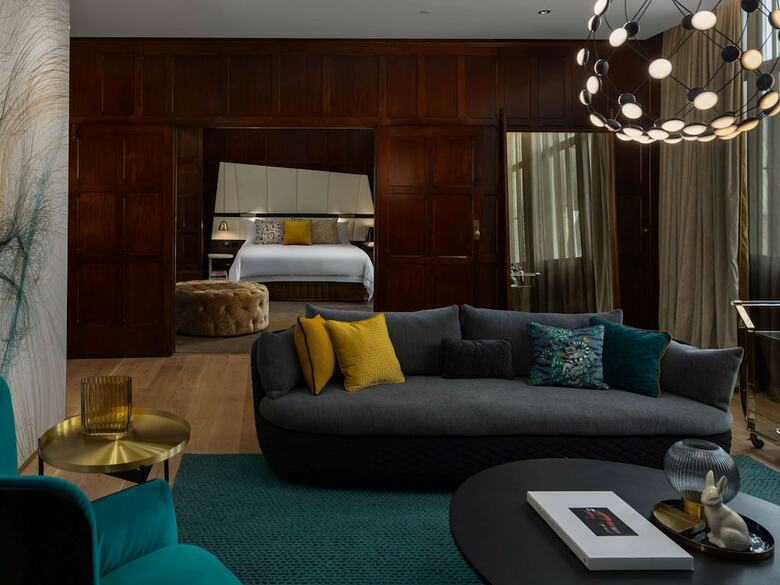 Hotel Qt Sydney