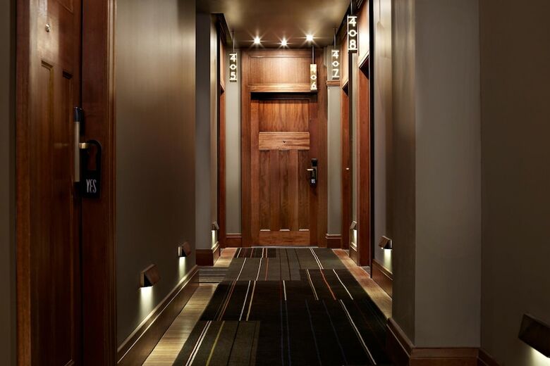 Hotel Qt Sydney