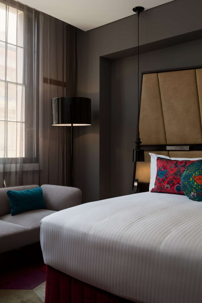 Hotel Qt Sydney